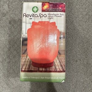 Himalayan sea salt lamp